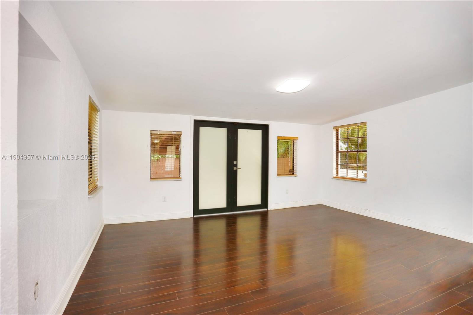 EAST SHENANDOAH - Residential Lease