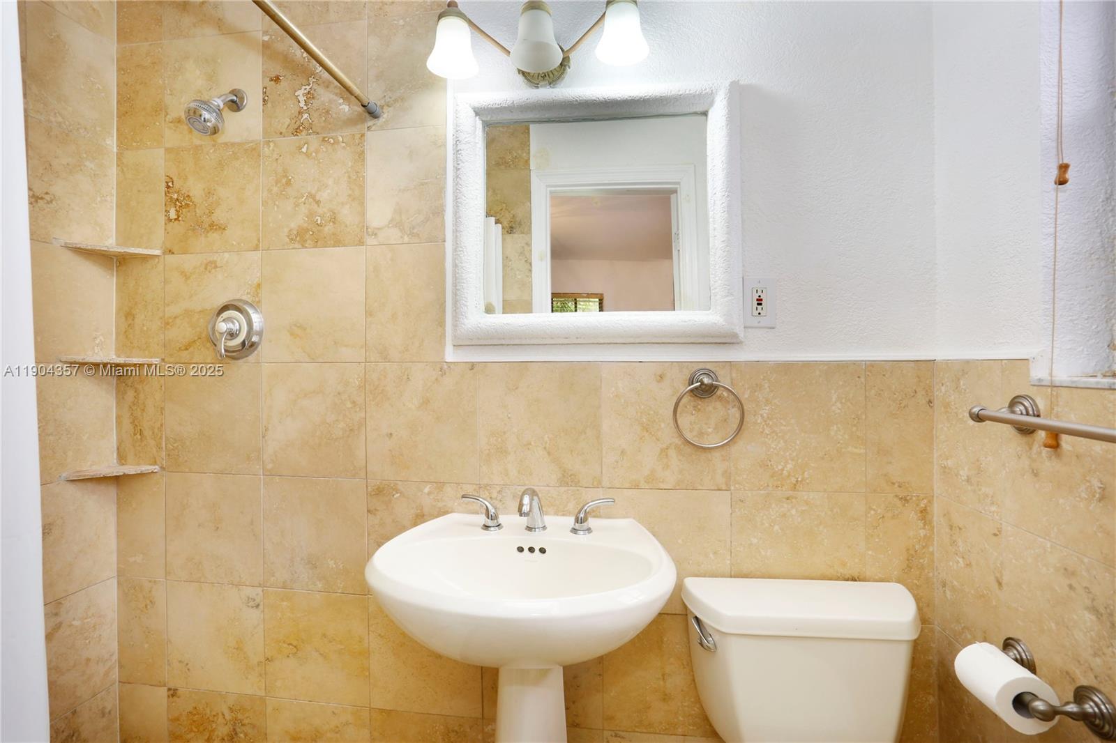 EAST SHENANDOAH - Residential Lease