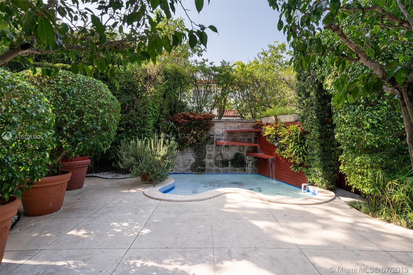 LA GORCE ISLAND - Residential