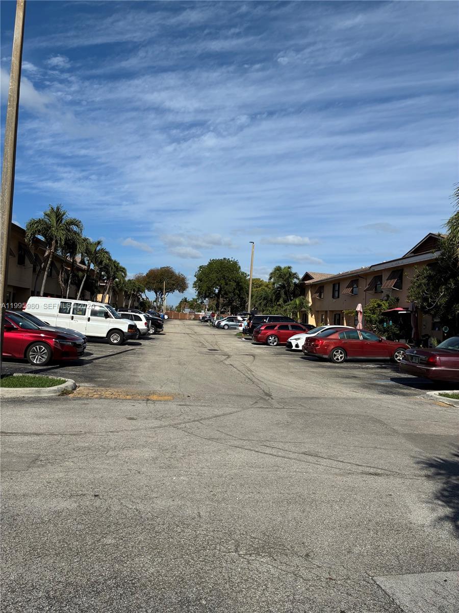 LAGUNA TROPICAL CONDO - Residential Lease