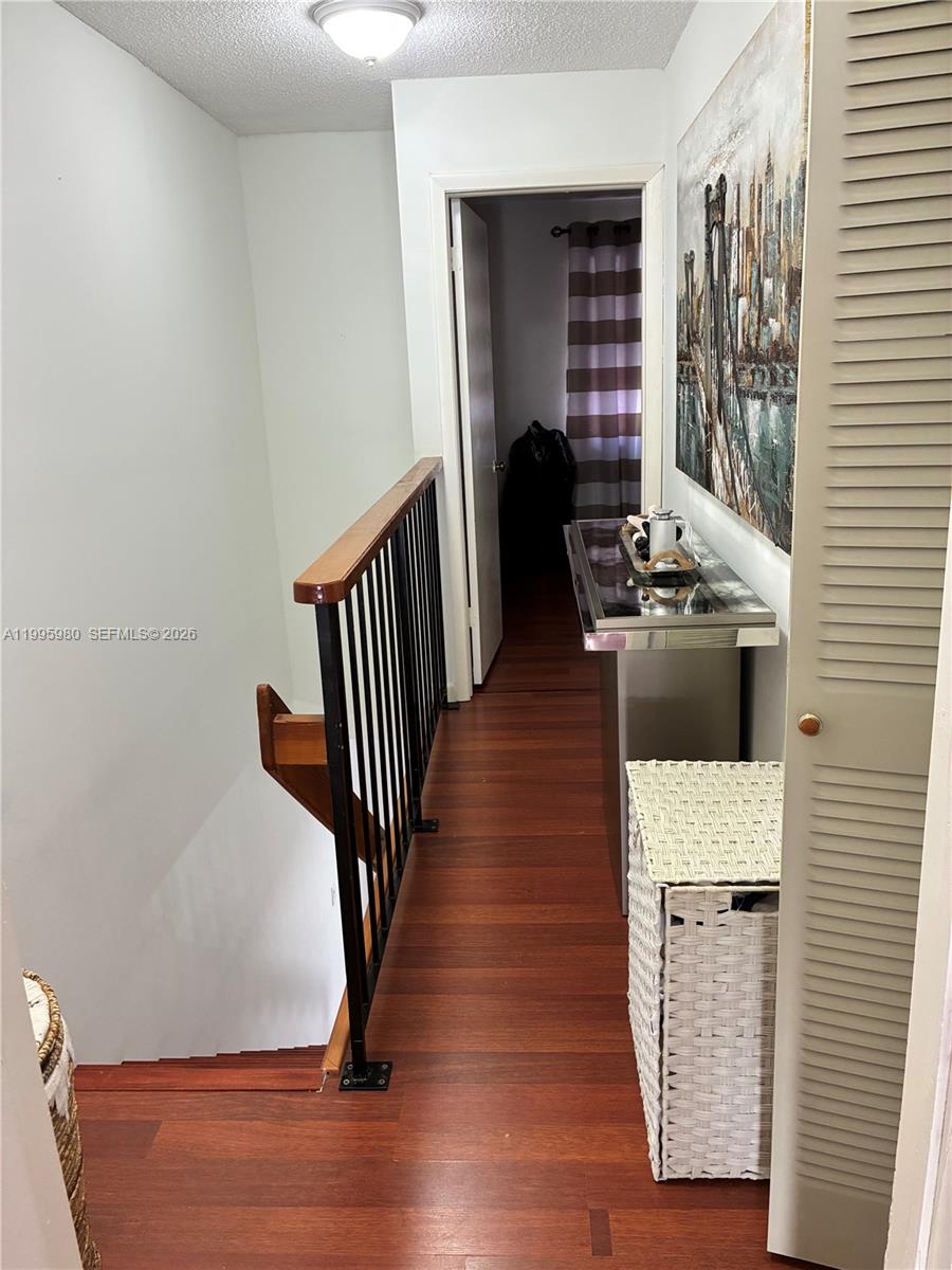 LAGUNA TROPICAL CONDO - Residential Lease