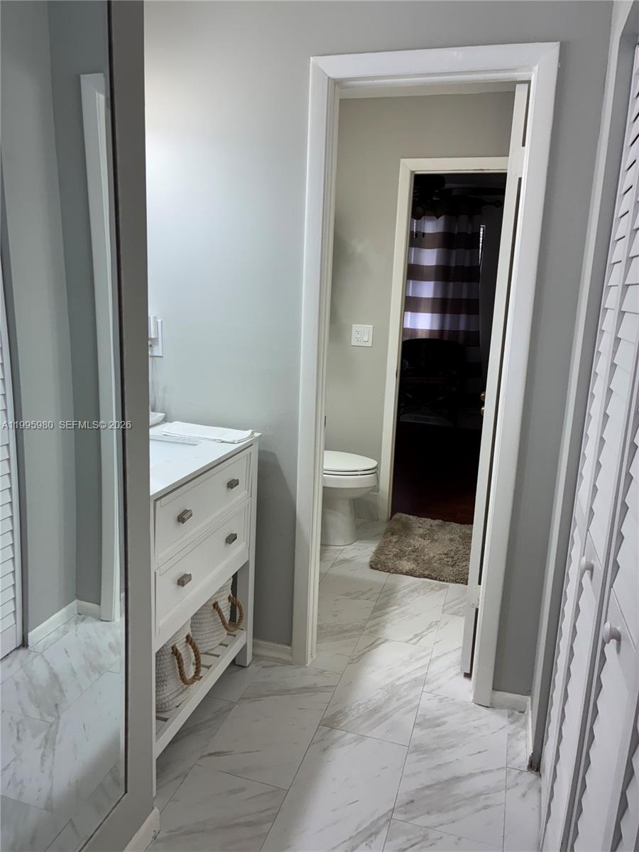 LAGUNA TROPICAL CONDO - Residential Lease