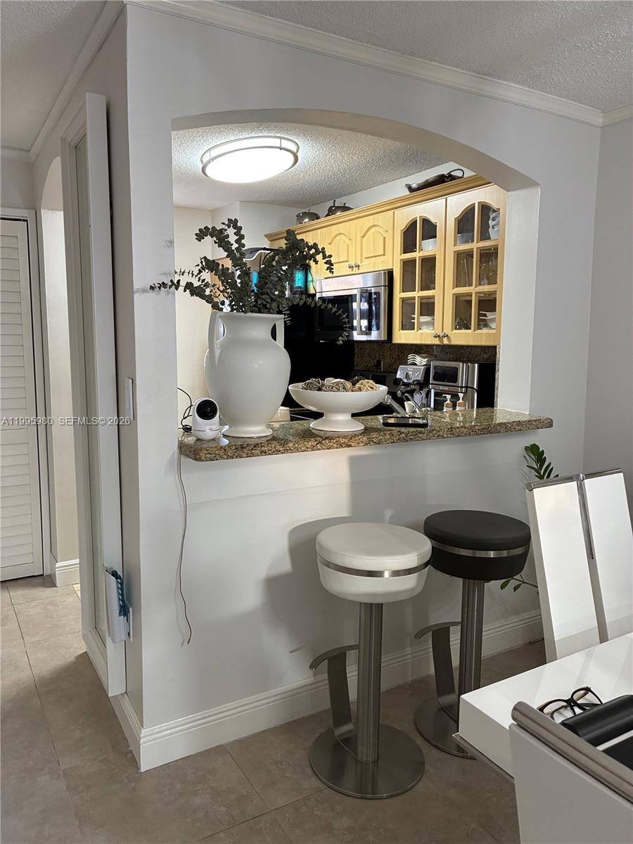 LAGUNA TROPICAL CONDO - Residential Lease