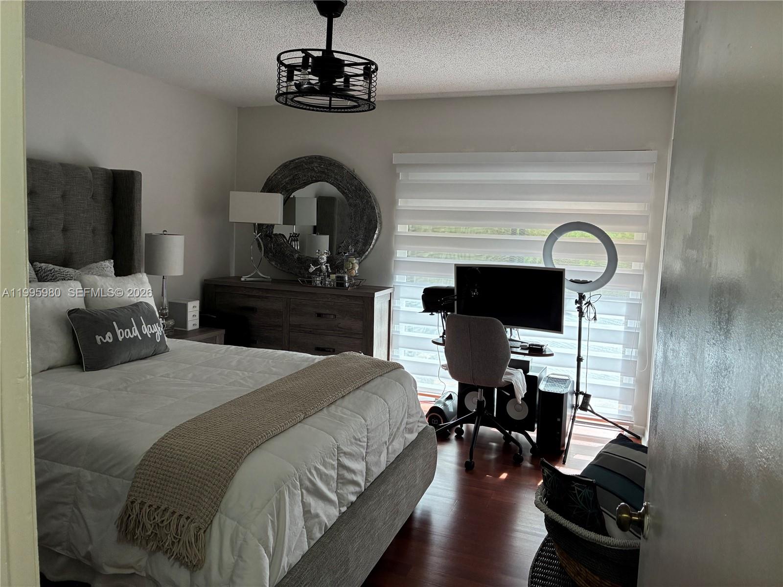 LAGUNA TROPICAL CONDO - Residential Lease