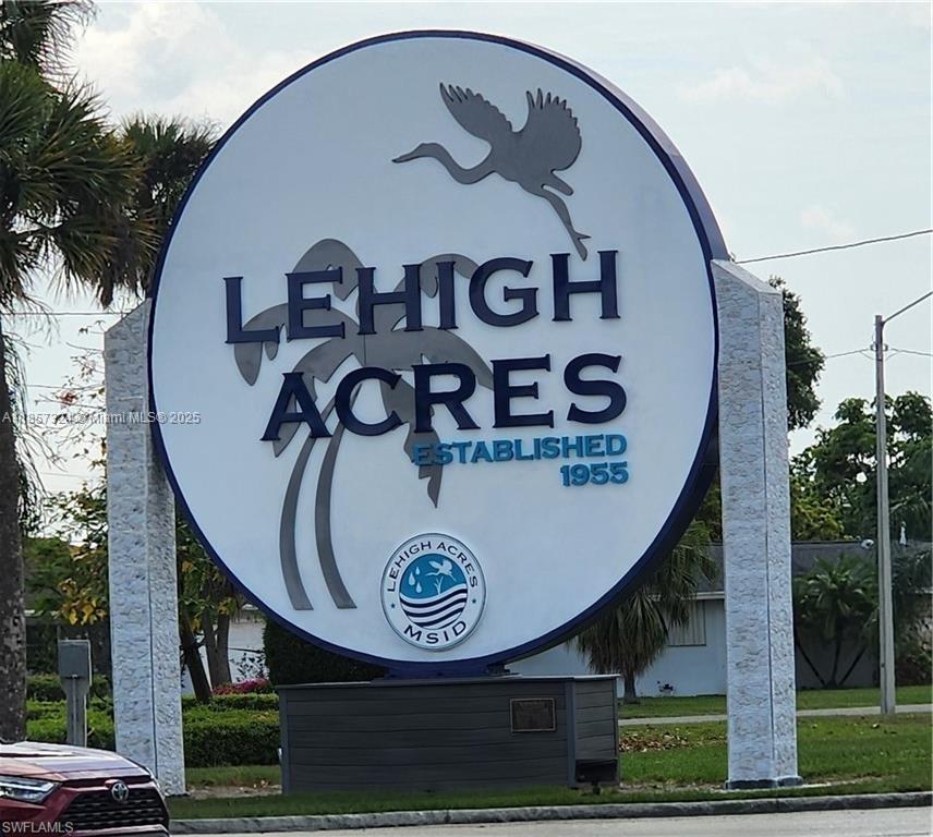 Lehigh Acres - Land
