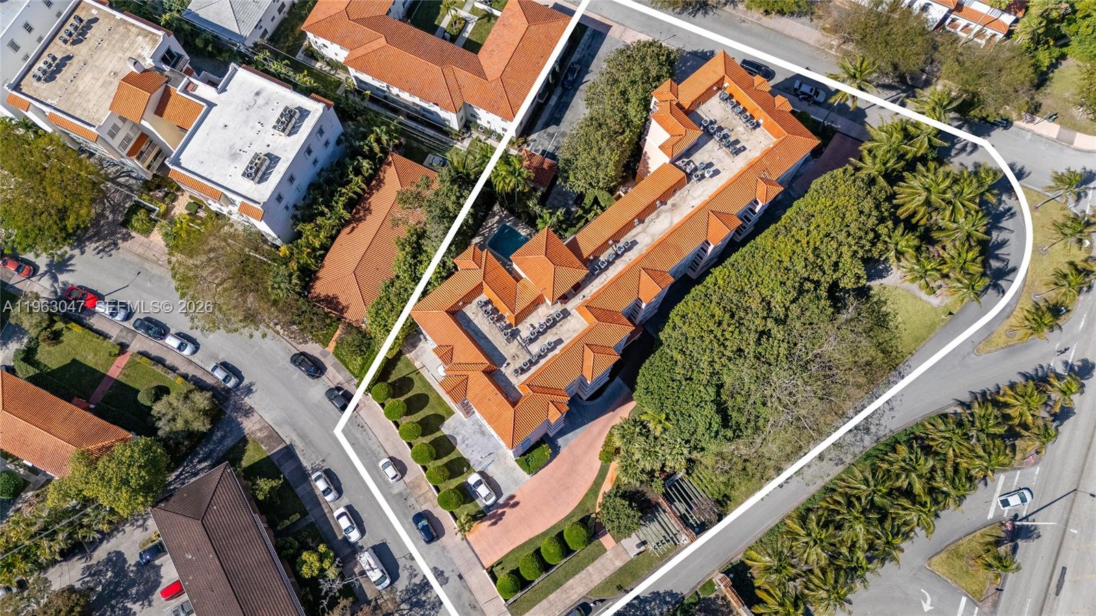 FIRST ALHAMBRA CIRCLE CON - Residential