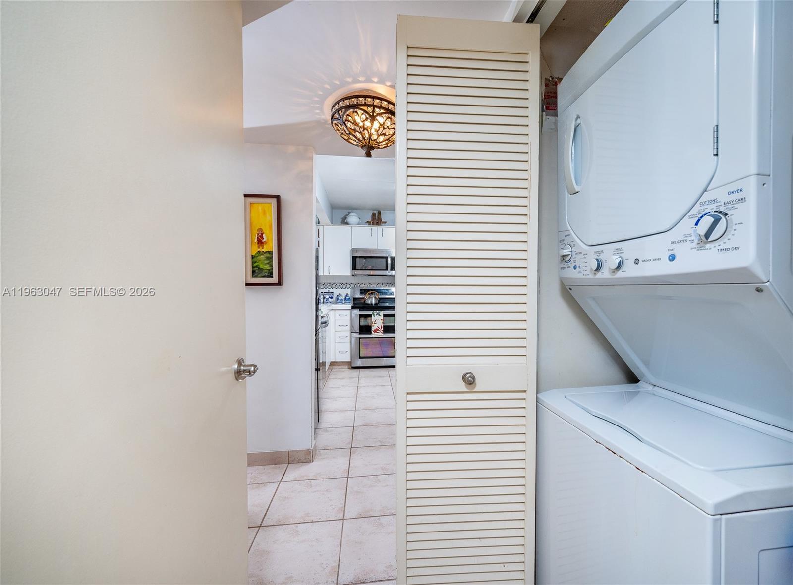 FIRST ALHAMBRA CIRCLE CON - Residential