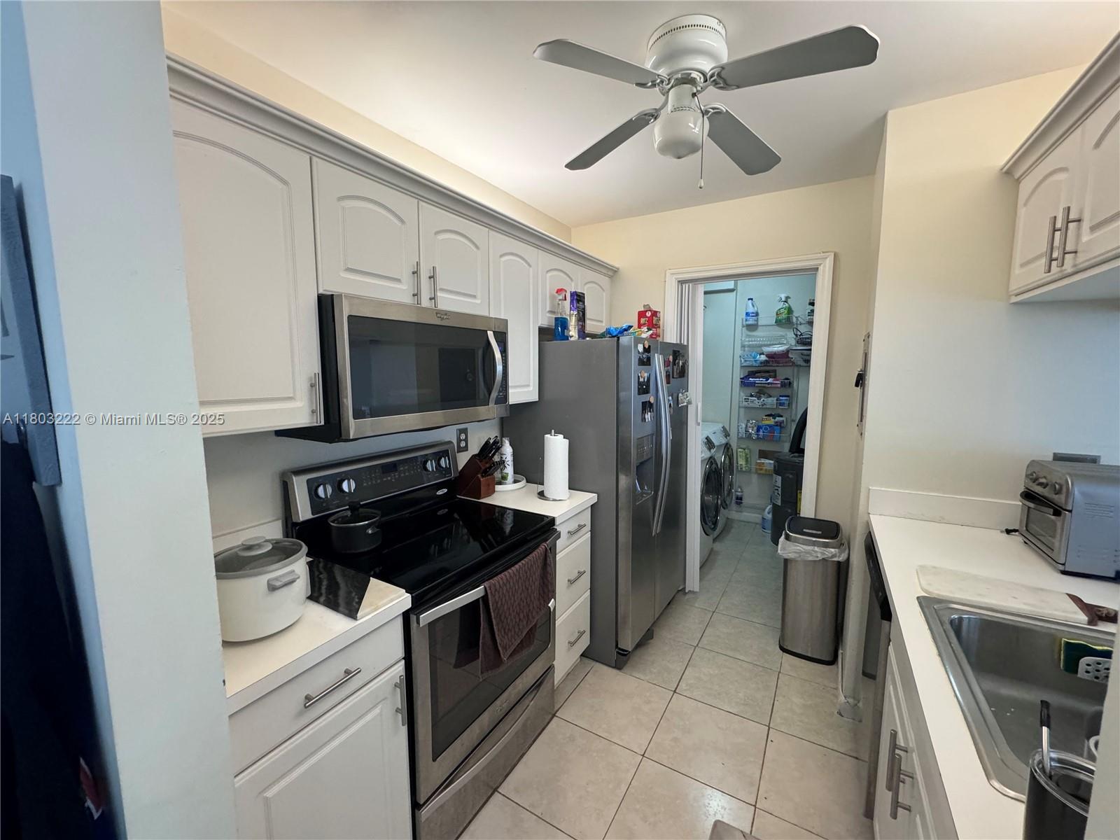 Rental Property at 2734 N Nob Hill Rd, Sunrise, Miami-Dade County, Florida - Bedrooms: 2 
Bathrooms: 2  - $2,600 MO.