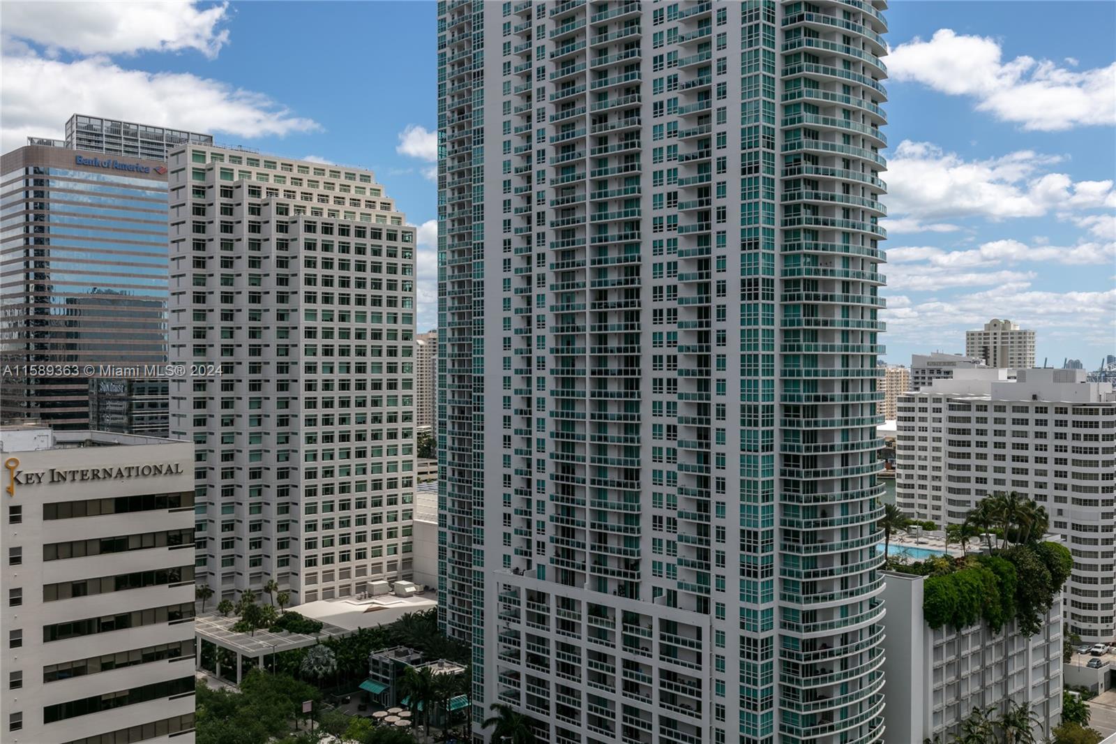 1010 BRICKELL CONDO - Residential Lease