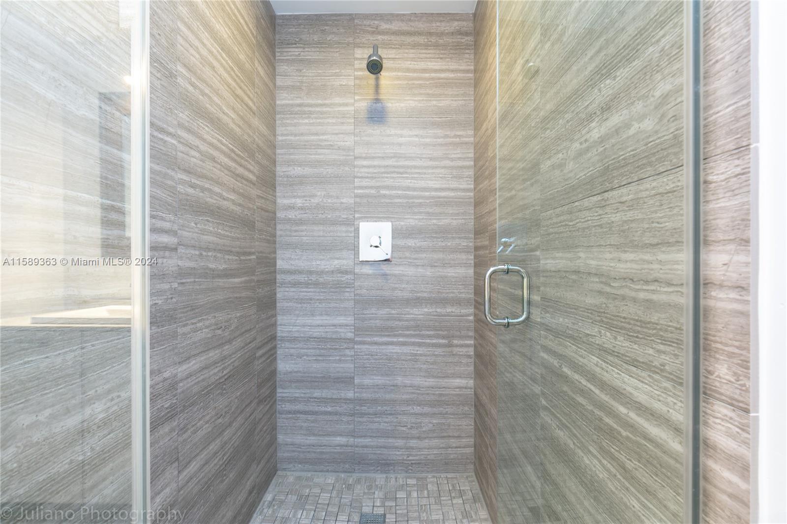 1010 BRICKELL CONDO - Residential Lease