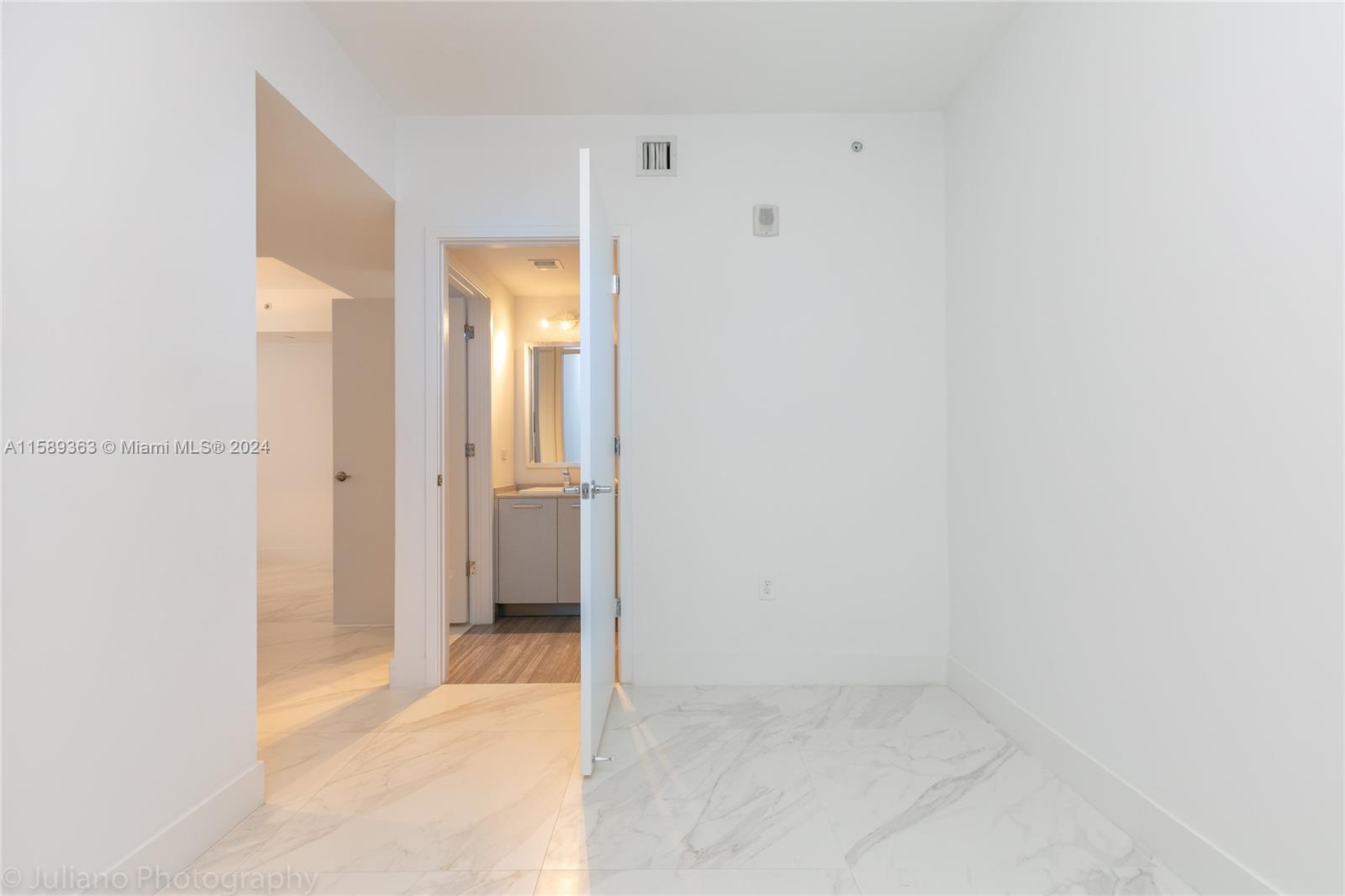 1010 BRICKELL CONDO - Residential Lease