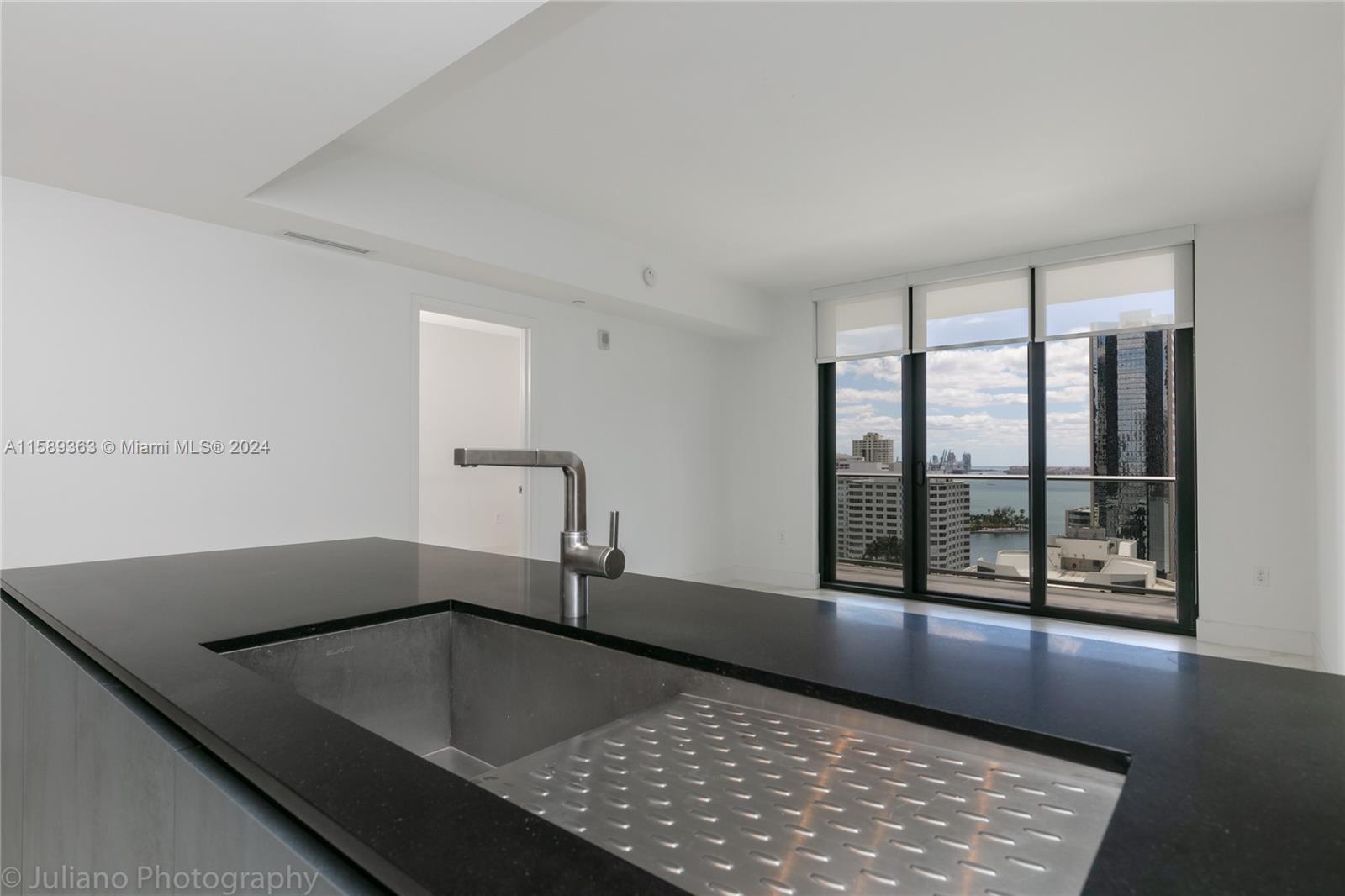 1010 BRICKELL CONDO - Residential Lease