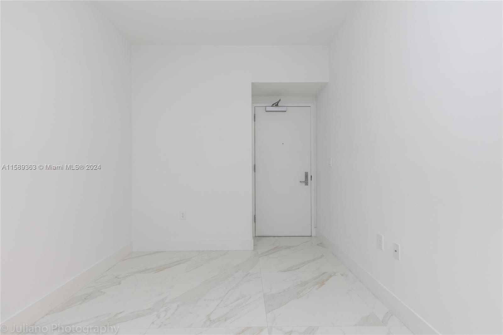 1010 BRICKELL CONDO - Residential Lease