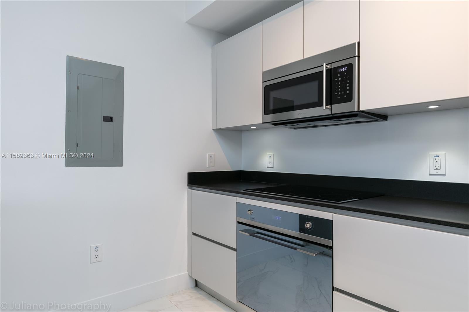 1010 BRICKELL CONDO - Residential Lease