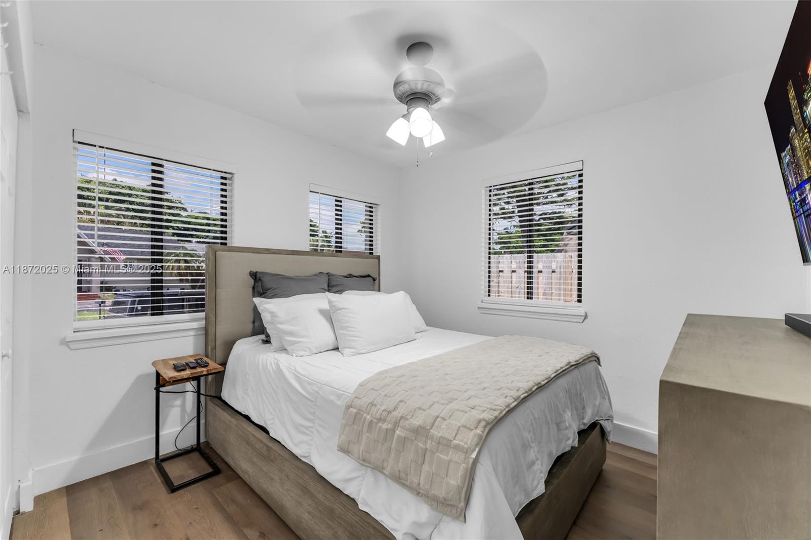 BISCAYNE VILLA HOMES SEC - Residential