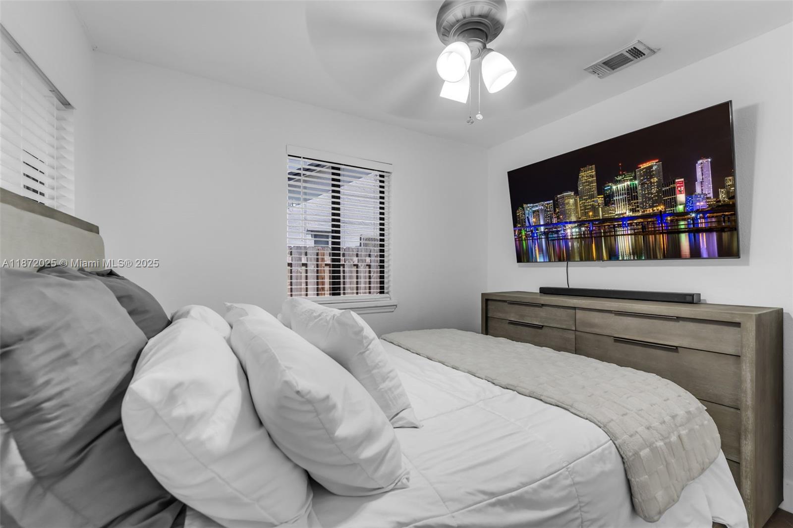 BISCAYNE VILLA HOMES SEC - Residential