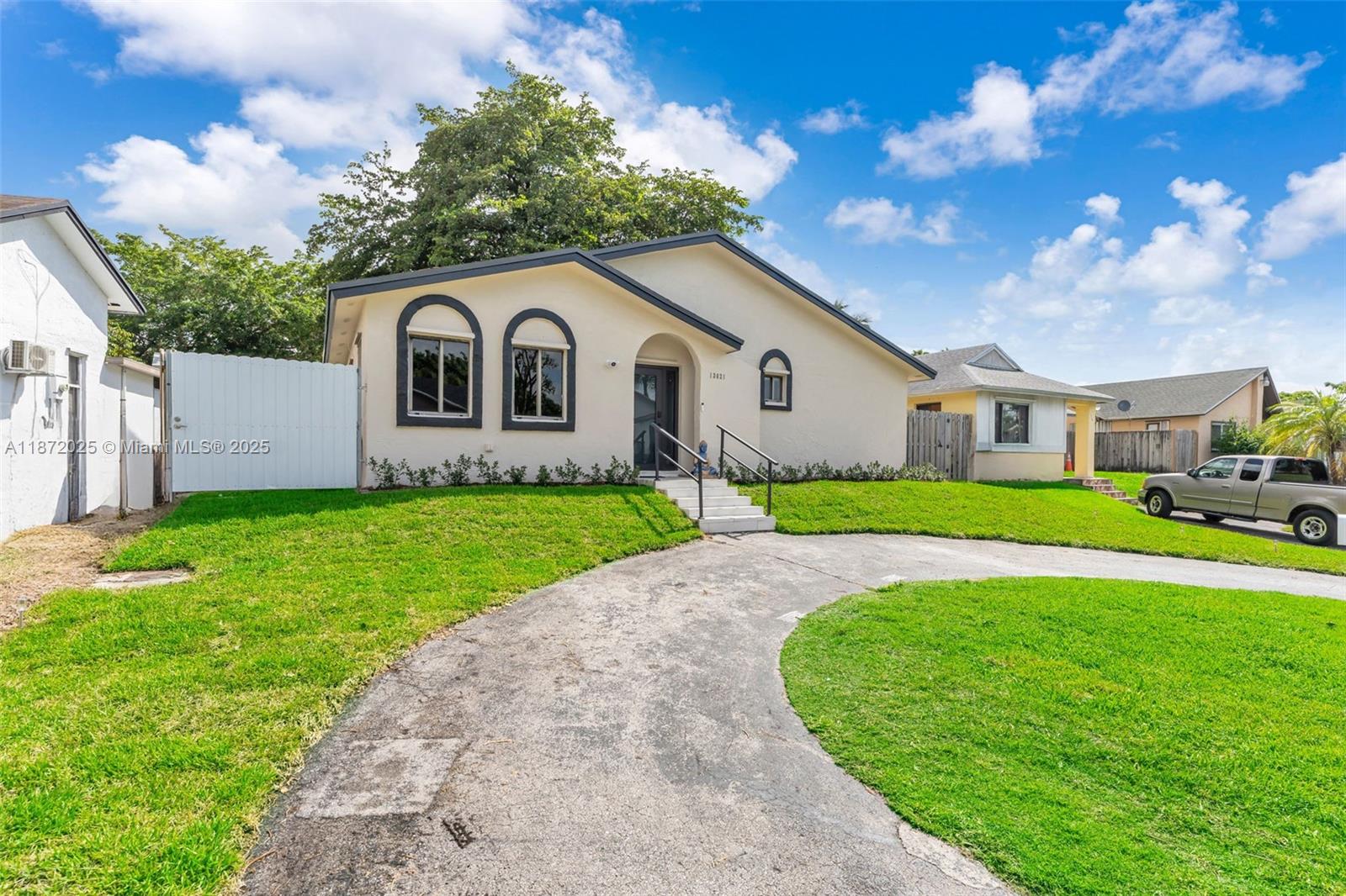 BISCAYNE VILLA HOMES SEC - Residential