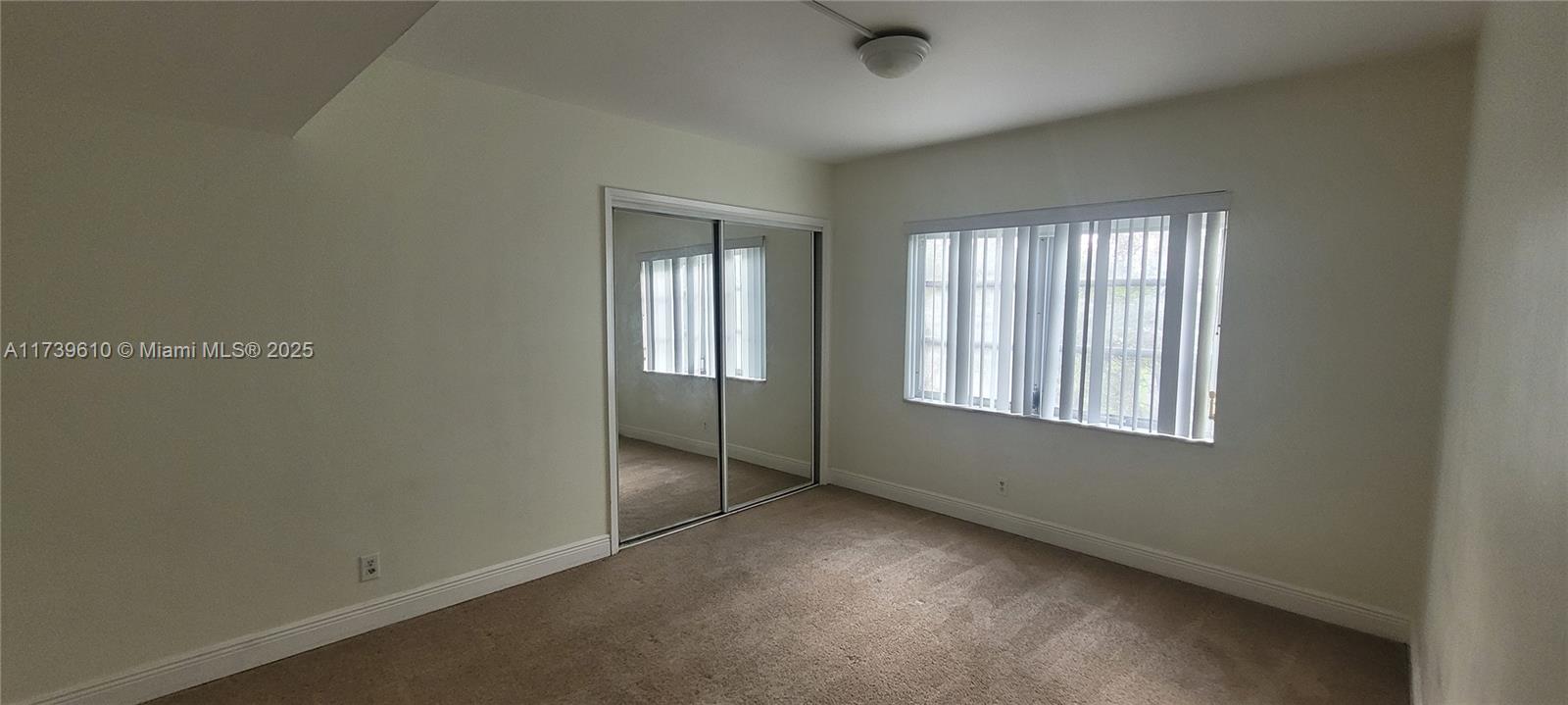 NO 8 PALM-AIRE COUNTRY CL - Residential