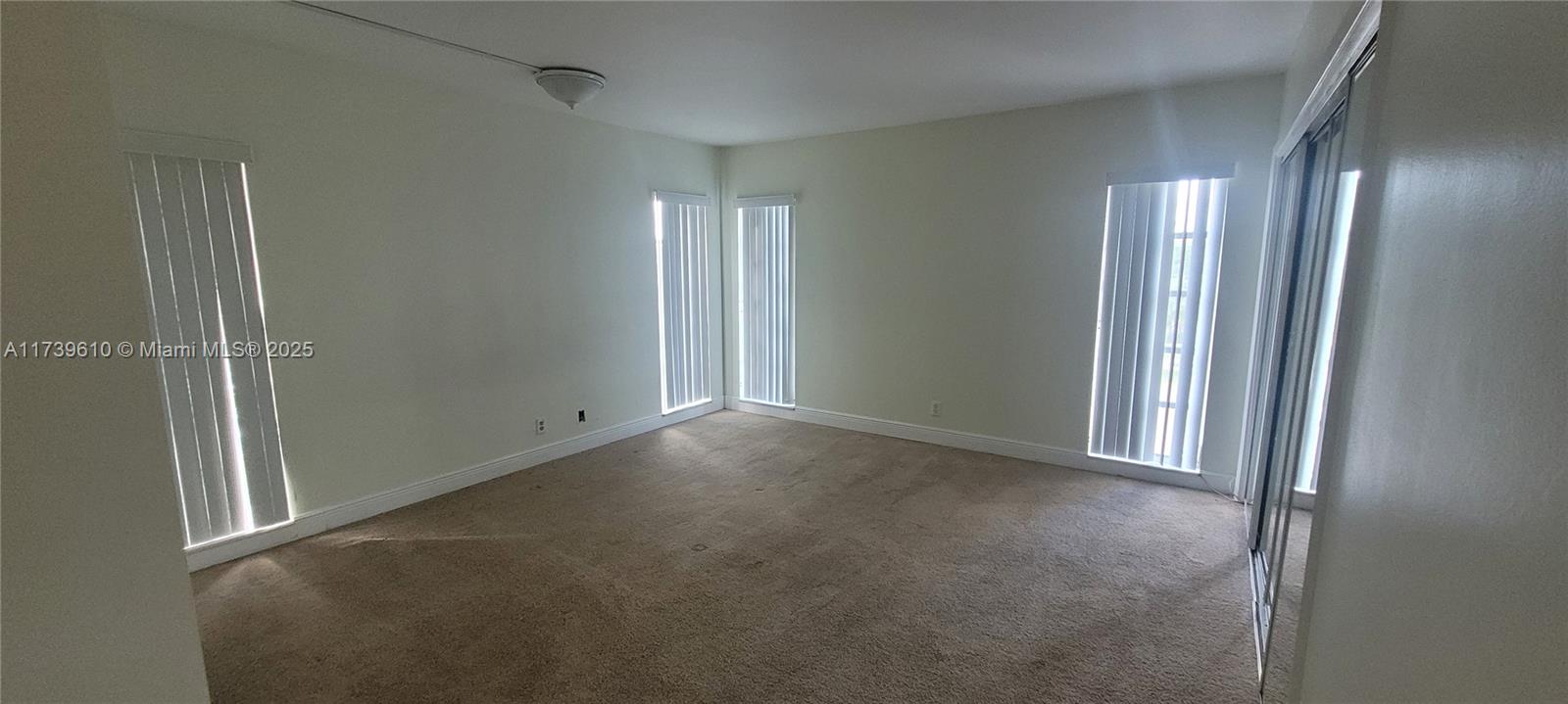 NO 8 PALM-AIRE COUNTRY CL - Residential