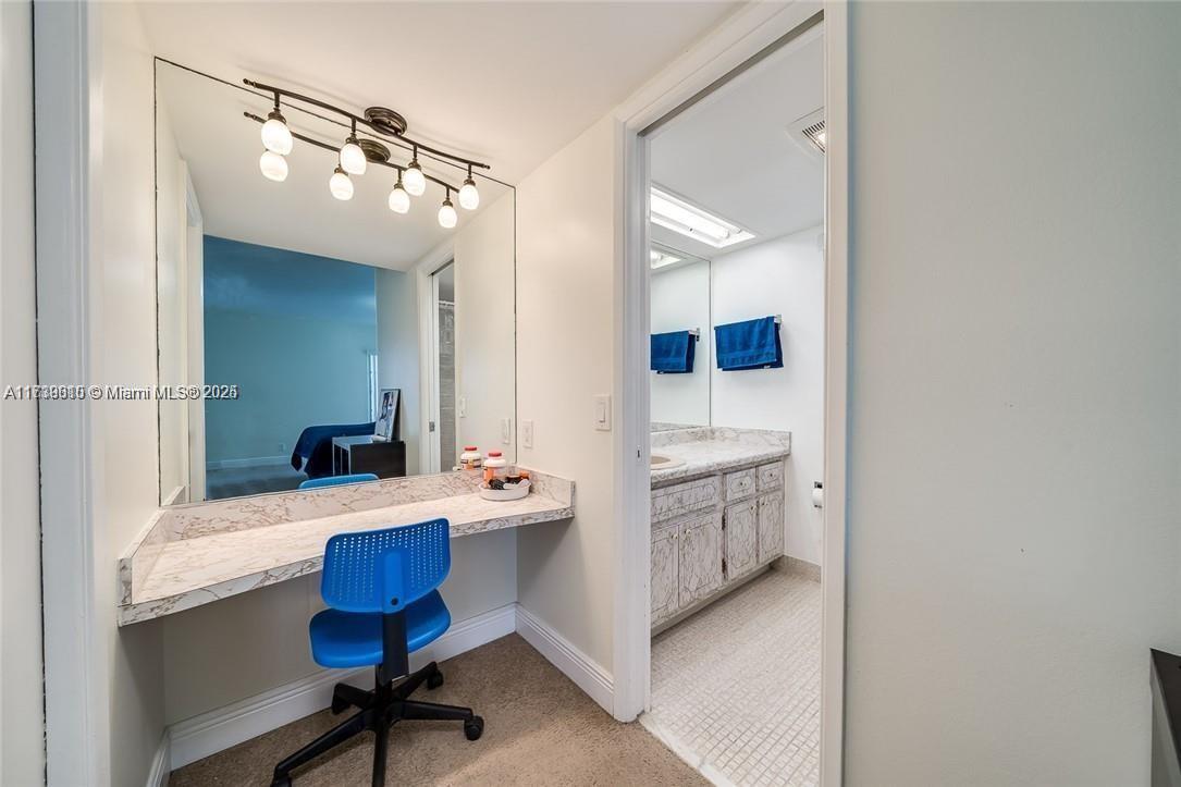 NO 8 PALM-AIRE COUNTRY CL - Residential