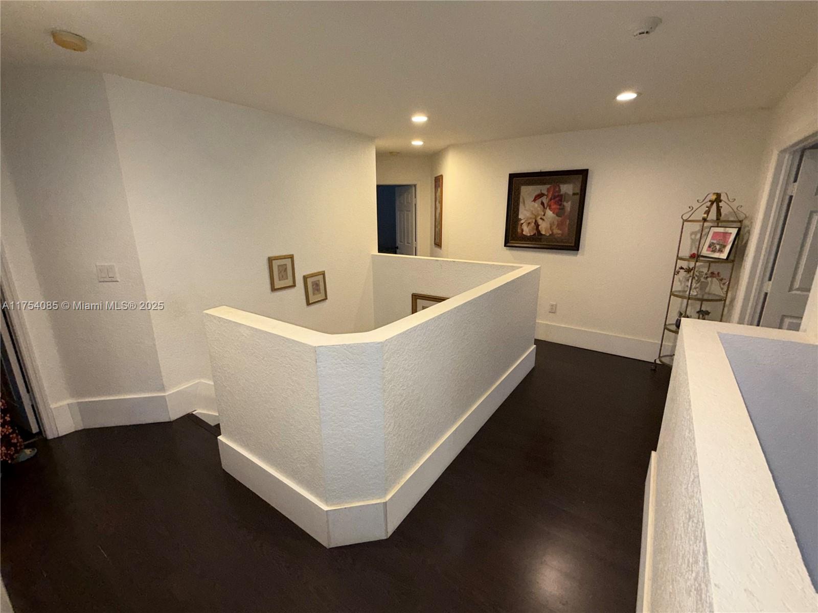 LAGO MAR 1ST ADDN - Residential