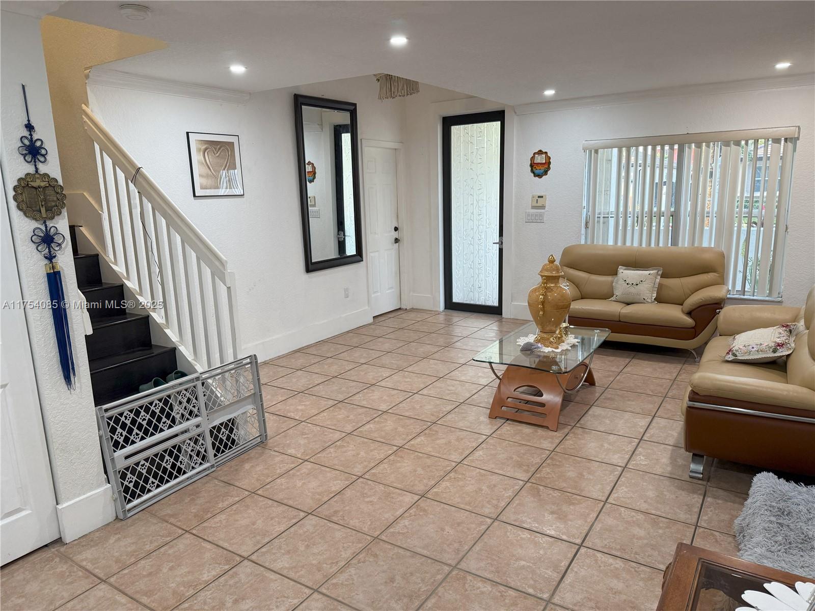 LAGO MAR 1ST ADDN - Residential
