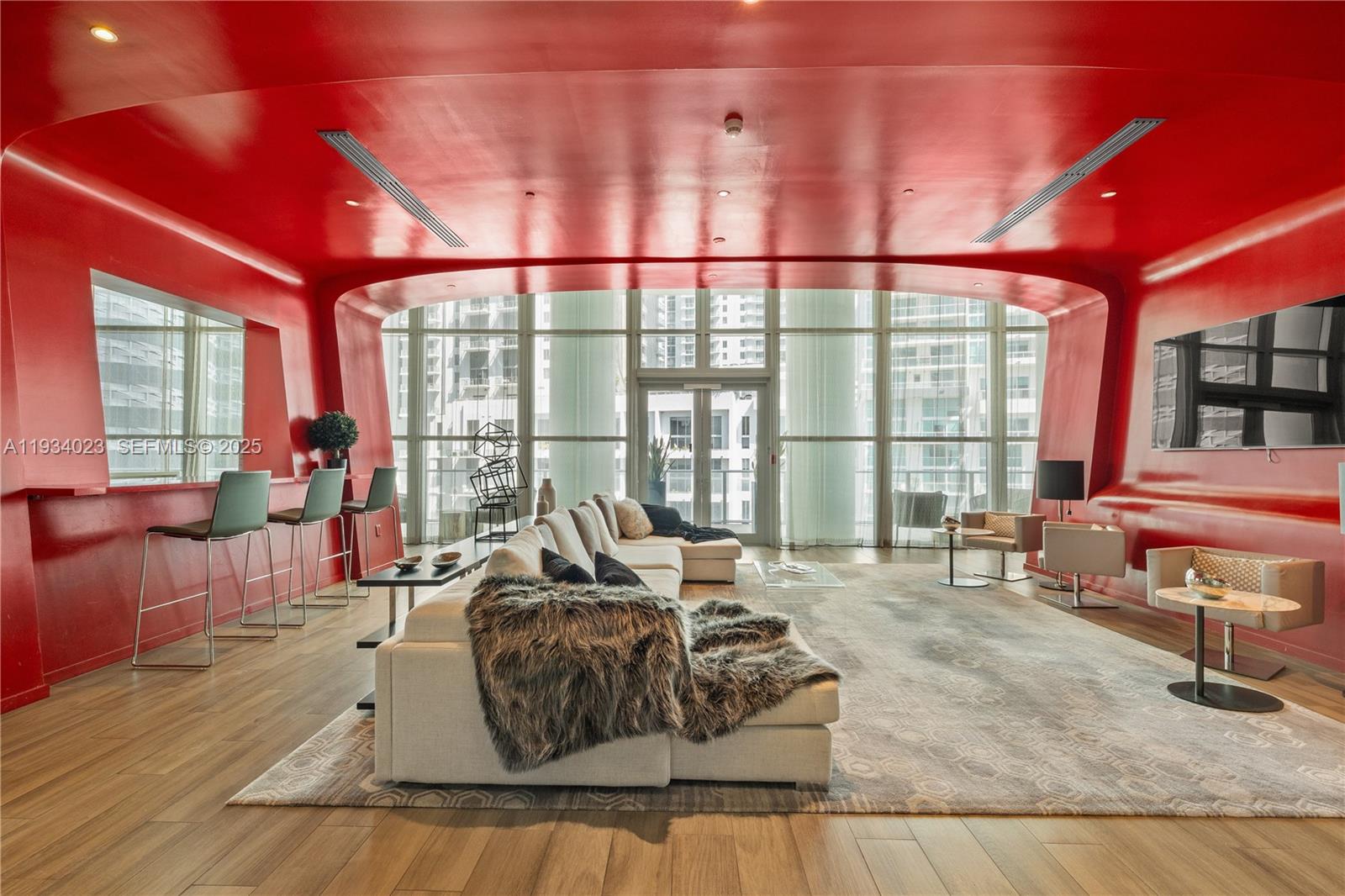 1100 MILLECENTO RESIDENCE - Residential