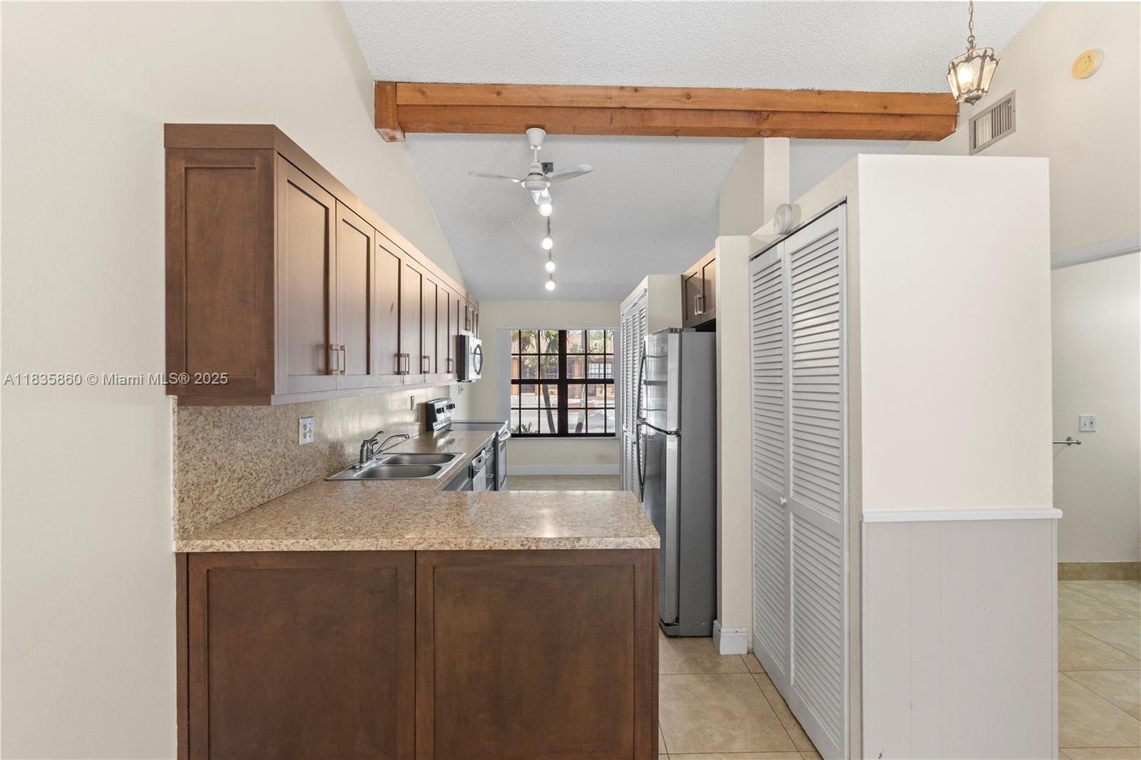 2311 Elm Ct
