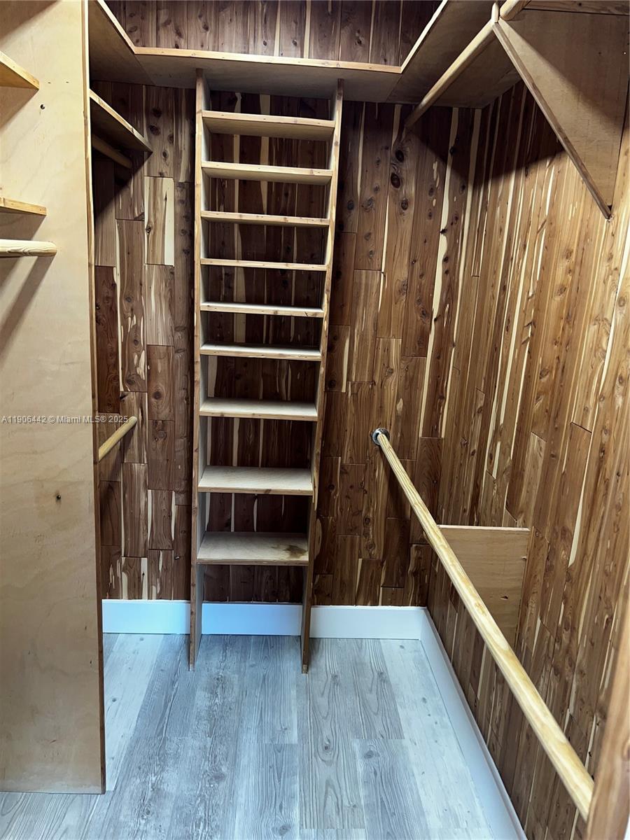 KENMORE VILLAS - Residential Lease