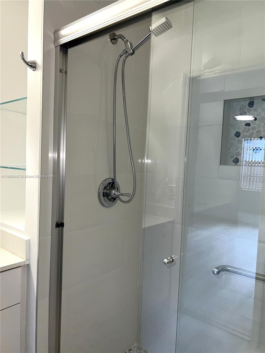 KENMORE VILLAS - Residential Lease