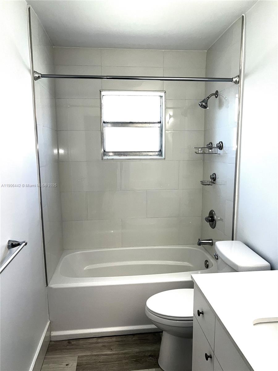 KENMORE VILLAS - Residential Lease