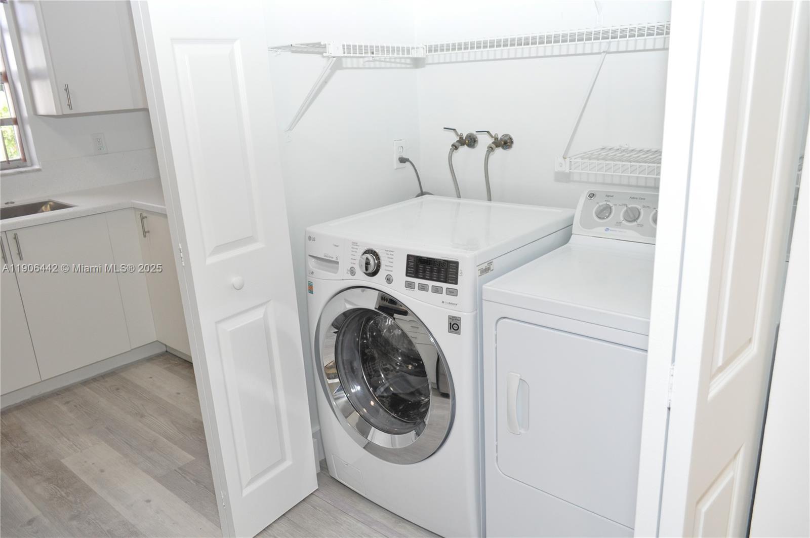 KENMORE VILLAS - Residential Lease