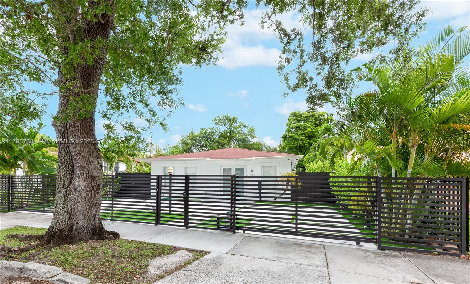 136 Ne 50th St, Miami, Broward County, Florida - 3 Bedrooms  
2 Bathrooms - 