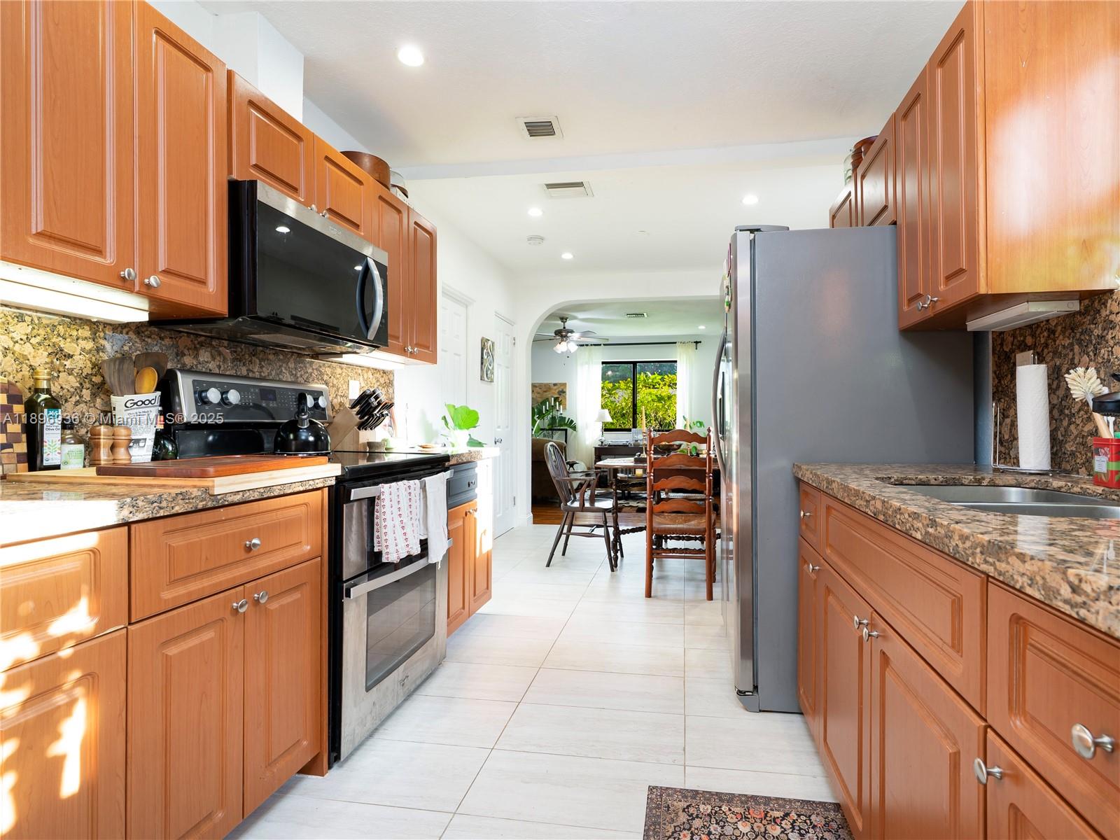 BUENA VISTA HEIGHTS EXTEN - Residential Lease