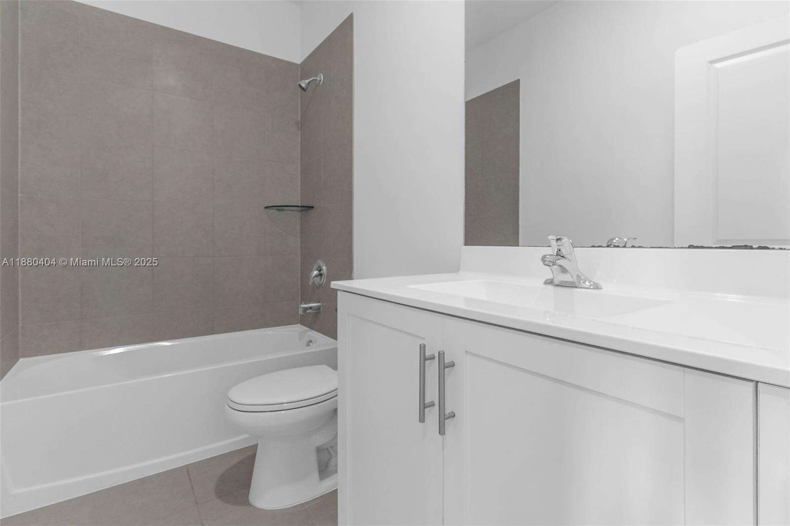 PINE ISLE @PINE VISTA - Residential