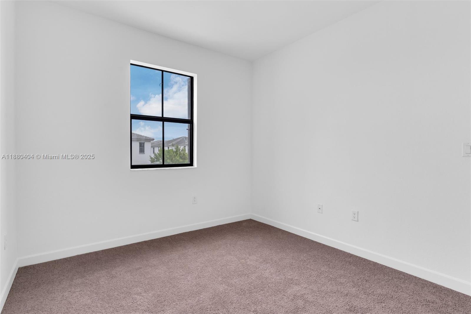 PINE ISLE @PINE VISTA - Residential