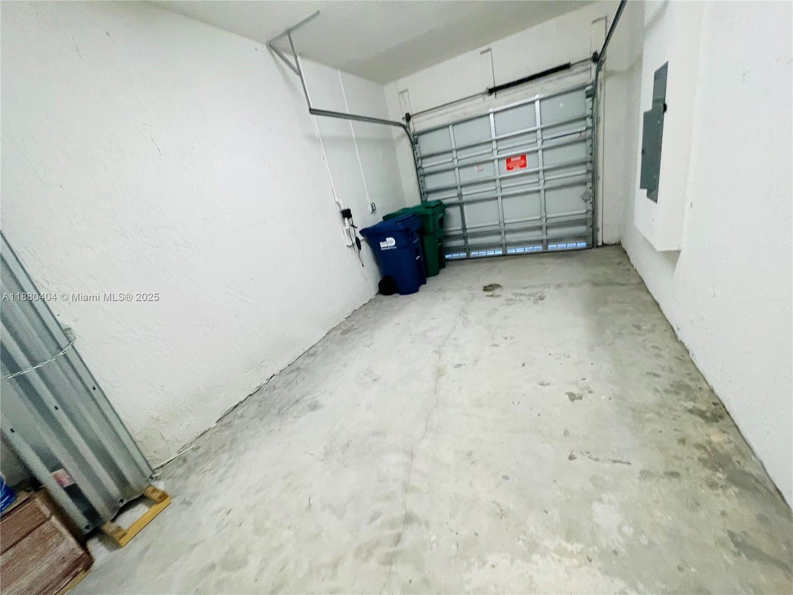 PINE ISLE @PINE VISTA - Residential