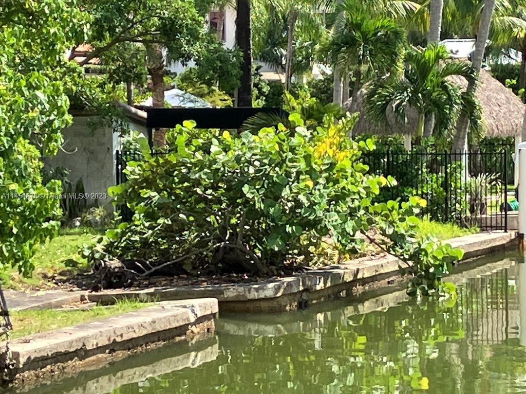 ADEMAR PARK AMD PL - Residential