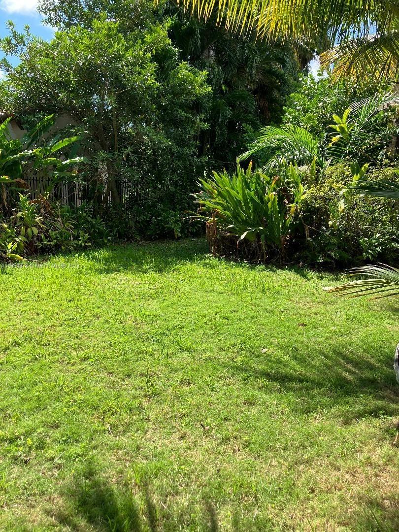 ADEMAR PARK AMD PL - Residential