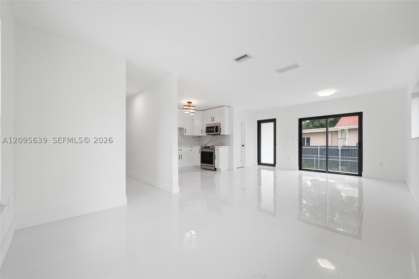 1112 SW 11th Ave