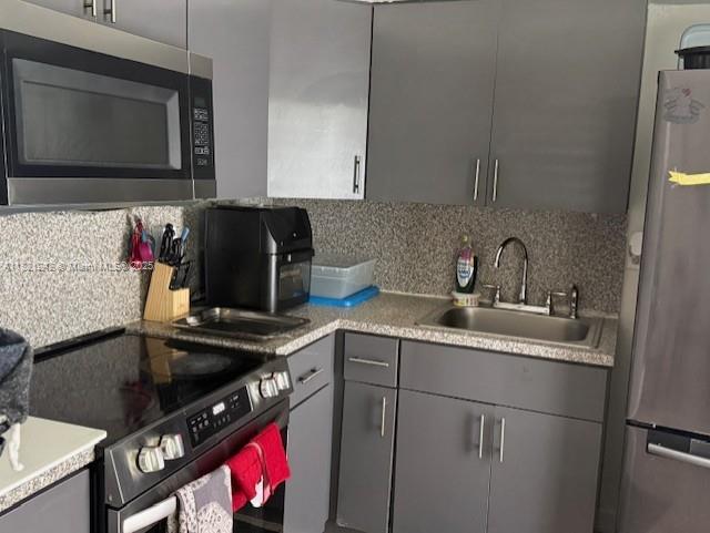 67 NW 34th St