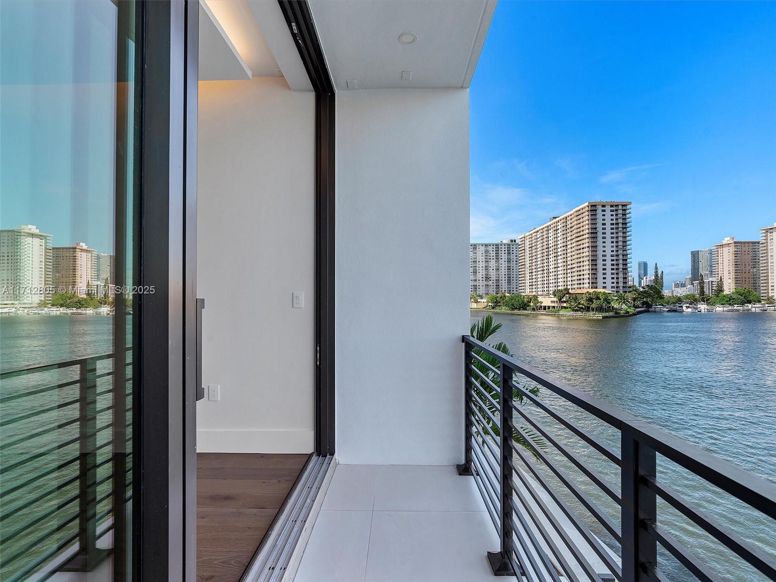 EASTERN SHORES - Residential