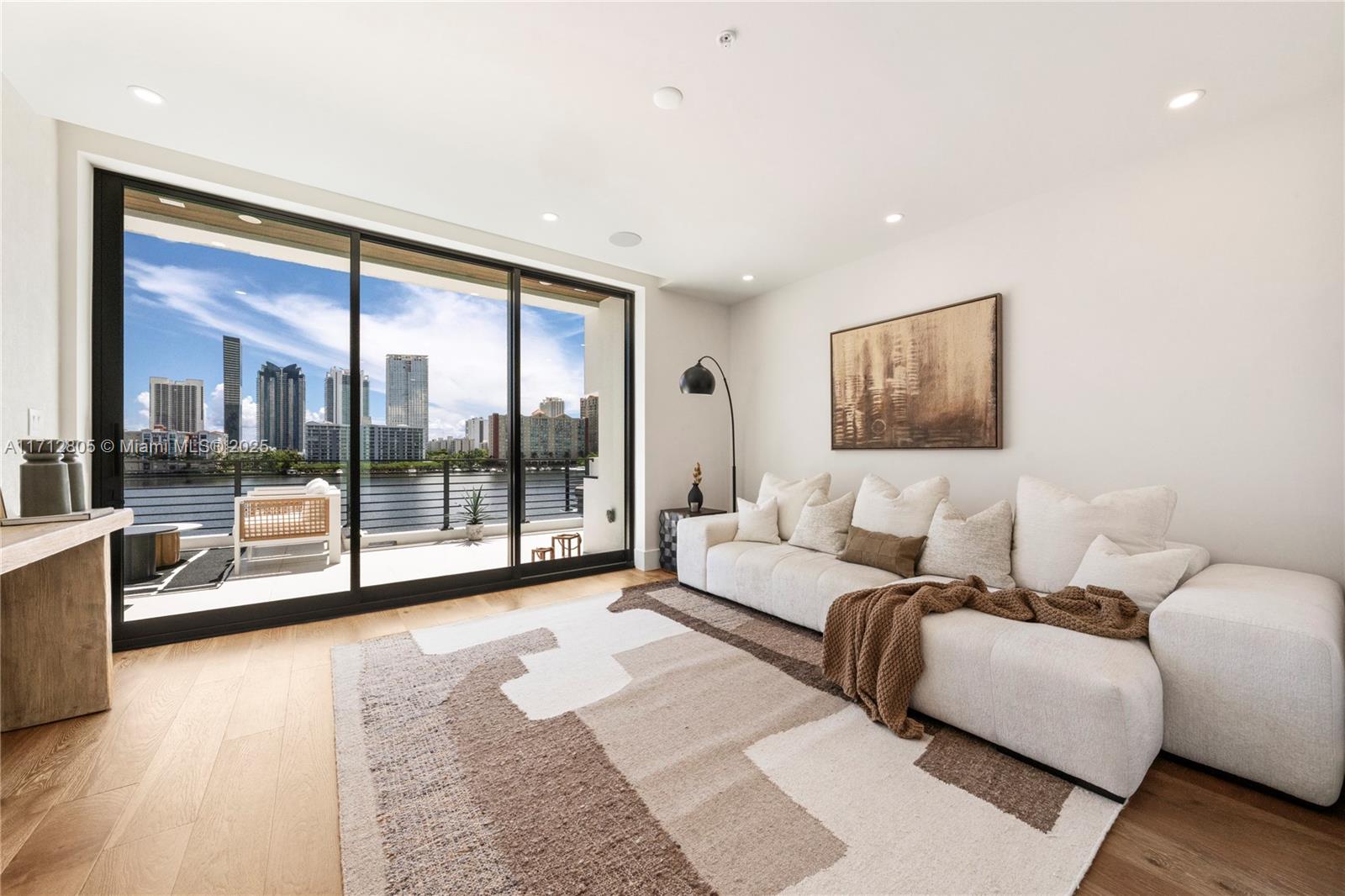 EASTERN SHORES - Residential