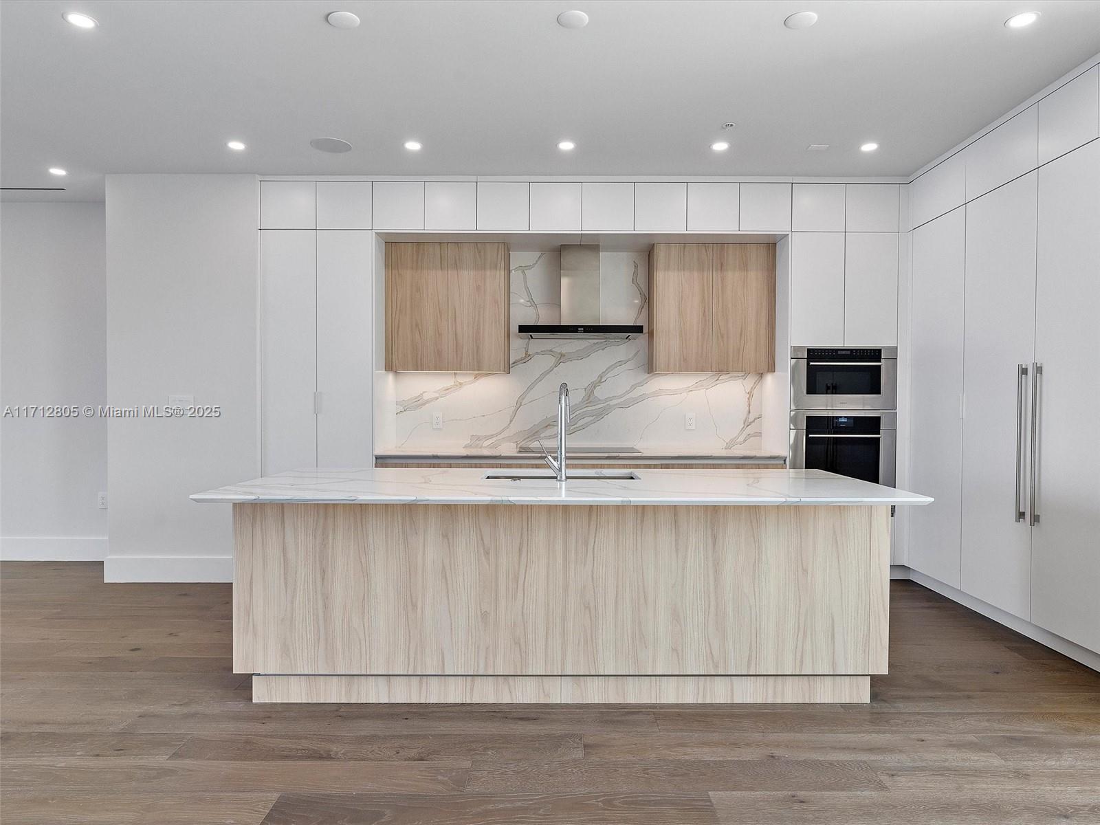 EASTERN SHORES - Residential