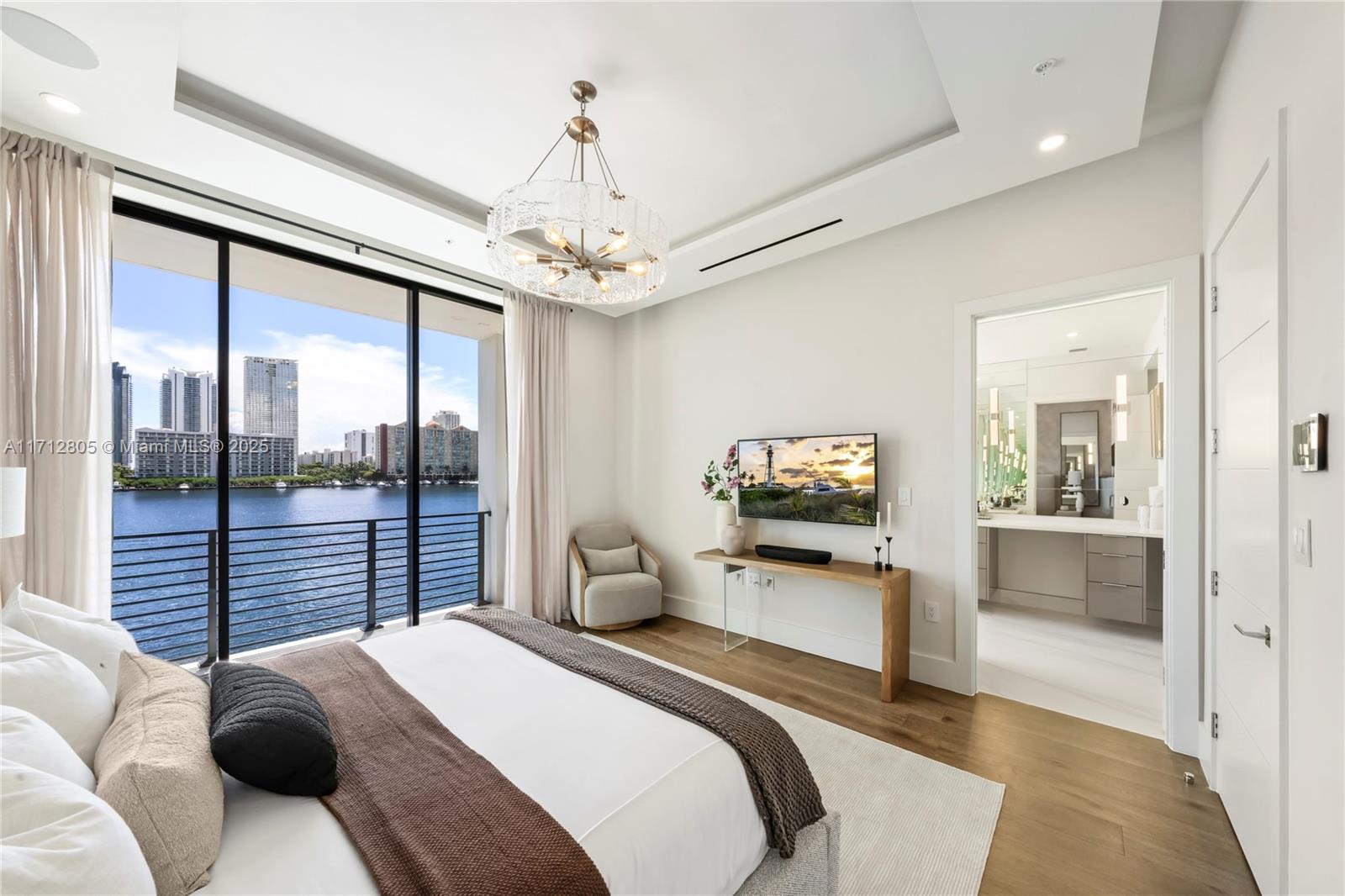 EASTERN SHORES - Residential