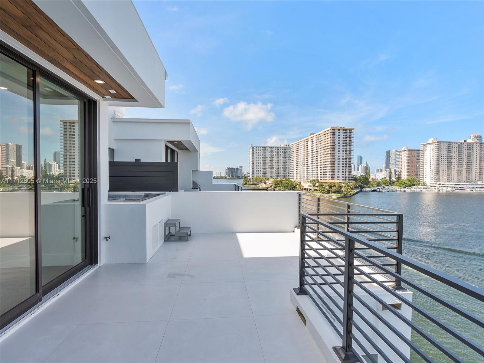EASTERN SHORES - Residential