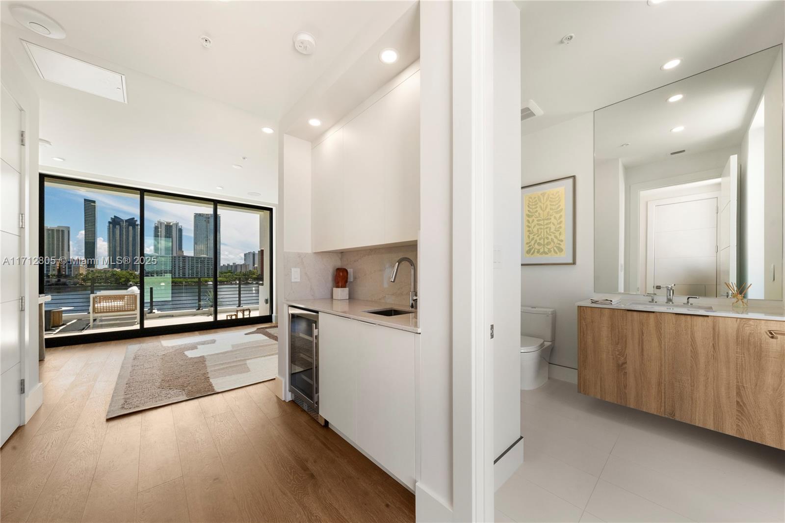 EASTERN SHORES - Residential