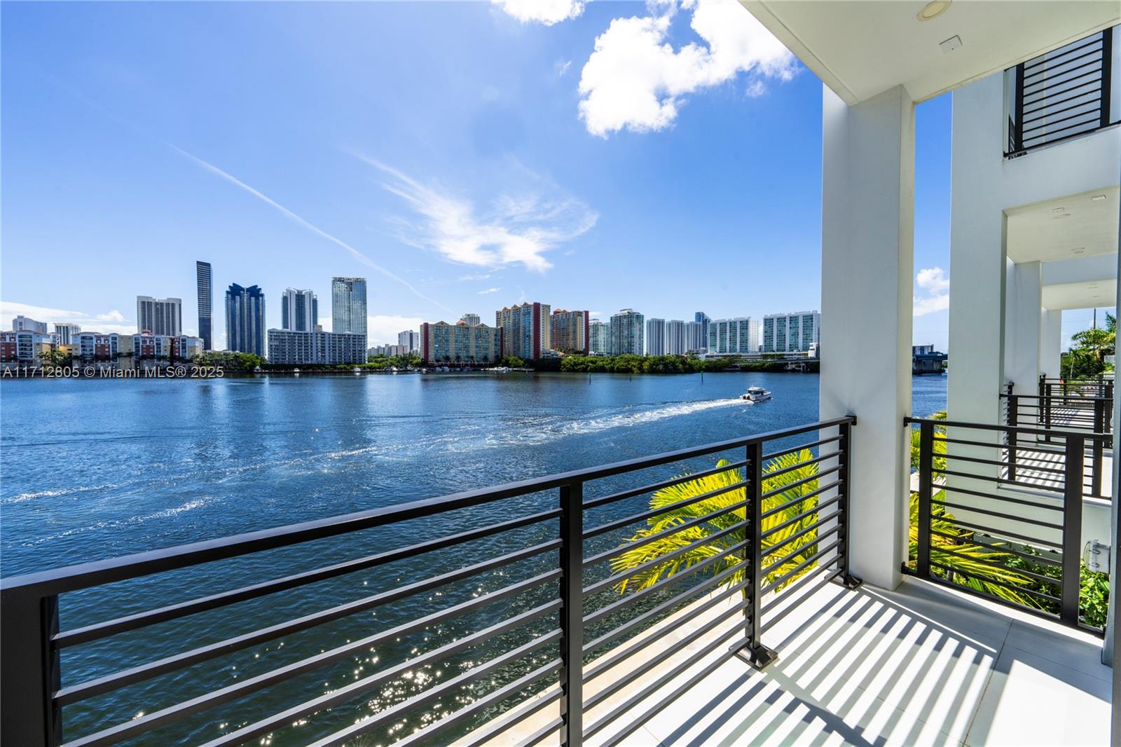 EASTERN SHORES - Residential