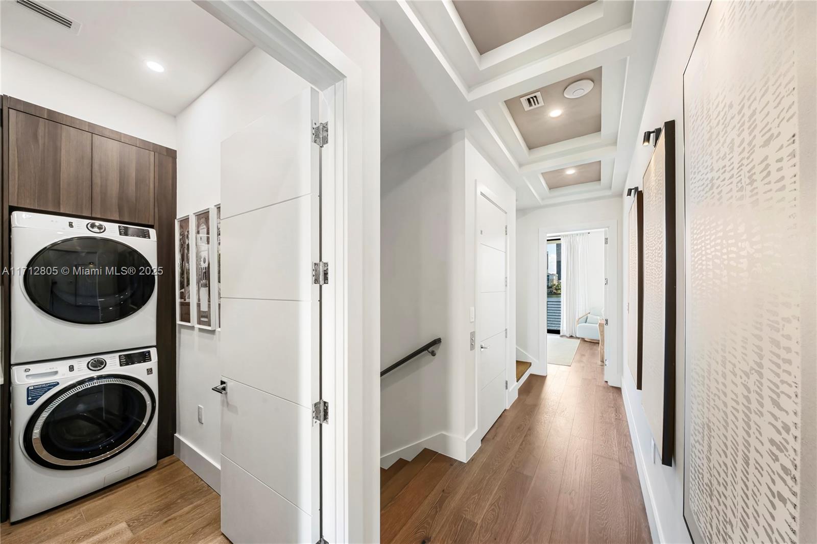 EASTERN SHORES - Residential