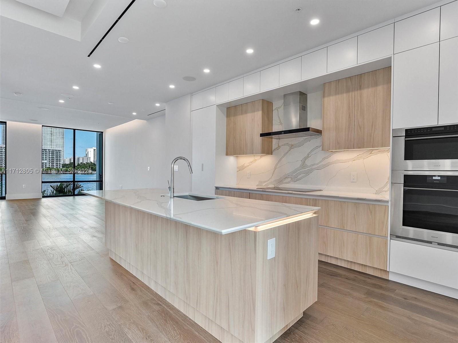 EASTERN SHORES - Residential